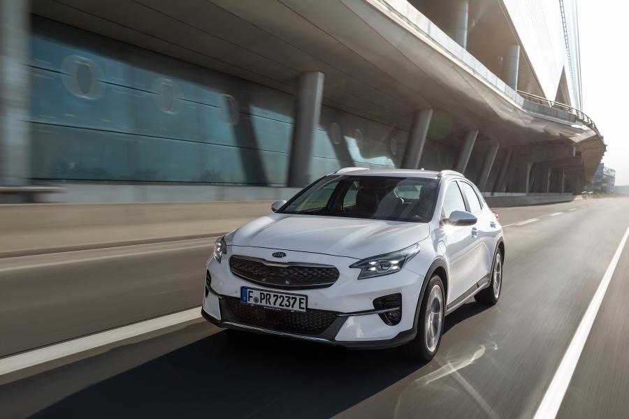  Kia XCeed PHEV 2019 года  (WW) (фото 8 из 30)